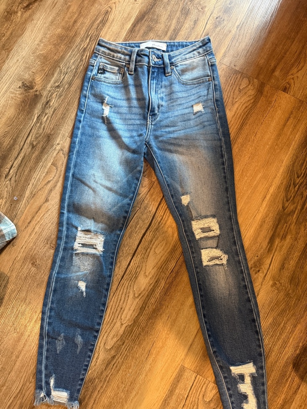 KanCan Distressed Skinny Jeans - Medium Blue